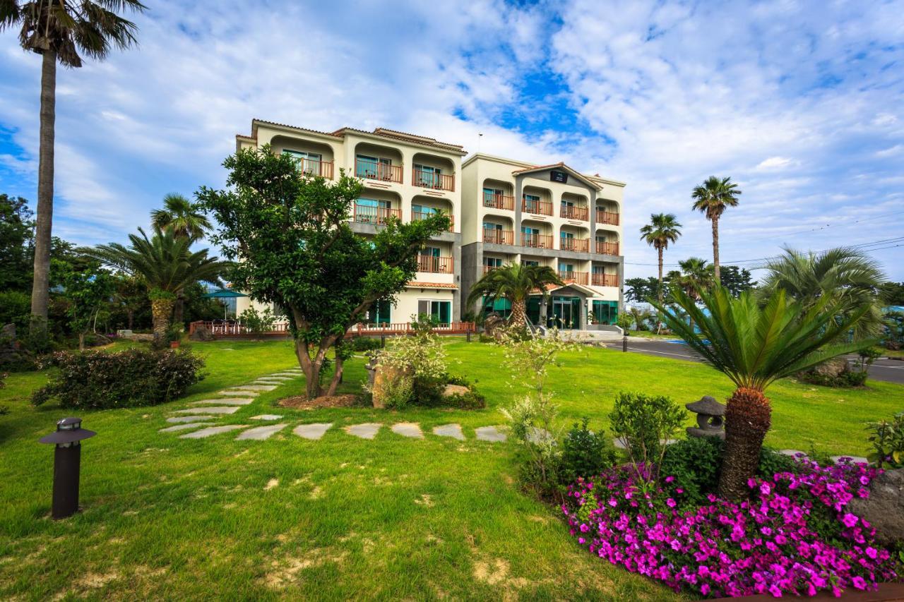 The Bay Jeju Resort Согвипхо Экстерьер фото