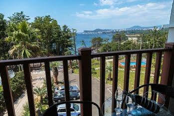 The Bay Jeju Resort Согвипхо Экстерьер фото